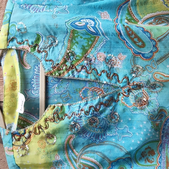 Tunic - Picture 2 of 4